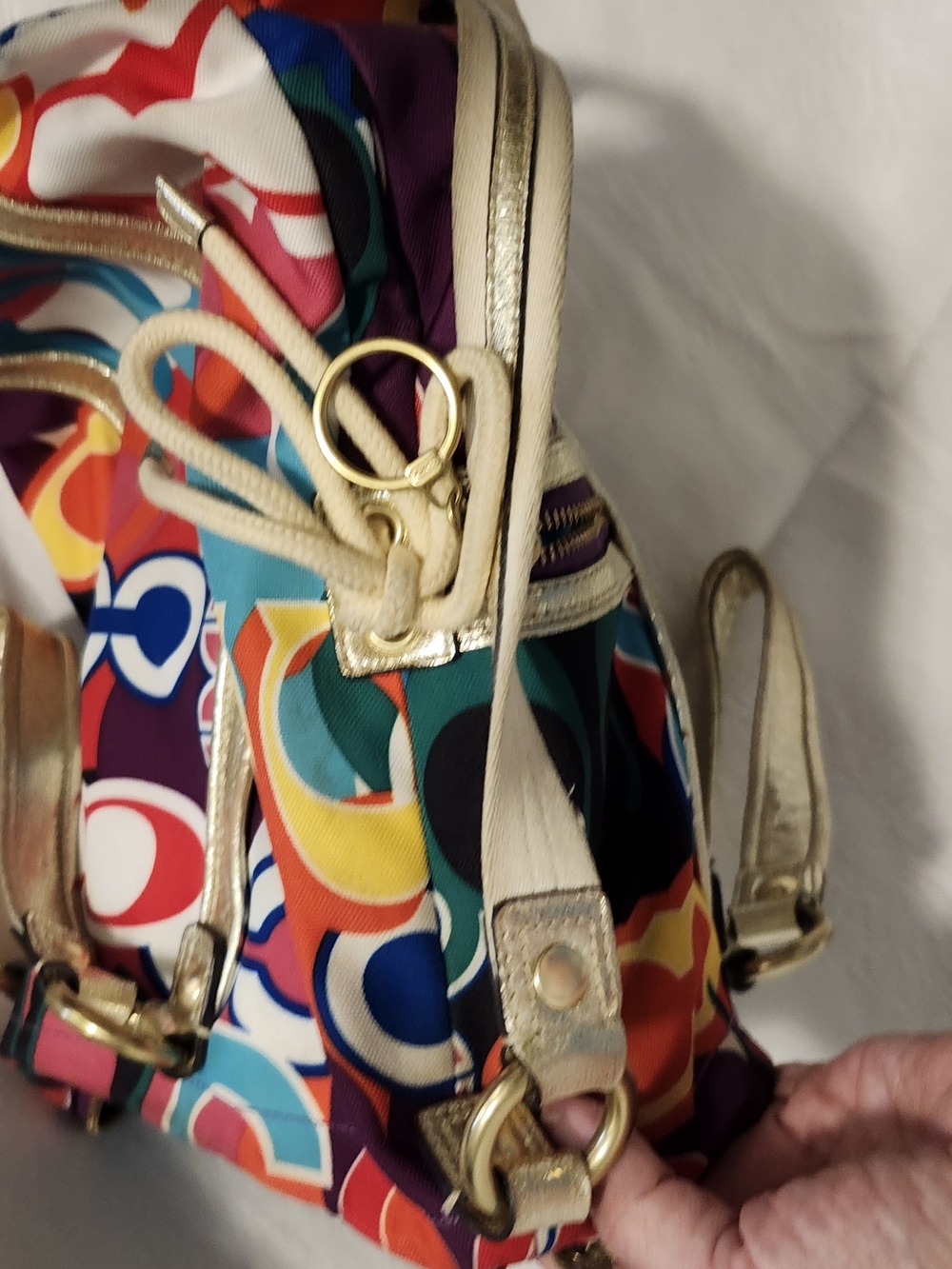 Vintage Coach Y2K Poppy Multicolor Signature Print Shoulder Bag with Gold Trim - Picture 7 of 8